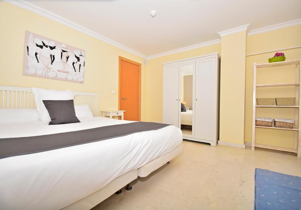Aparthotel Ola Blanca Cala de Finestrat Quarto foto