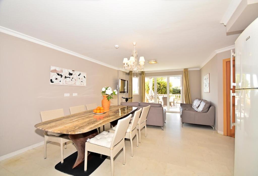 Aparthotel Ola Blanca Cala de Finestrat Quarto foto