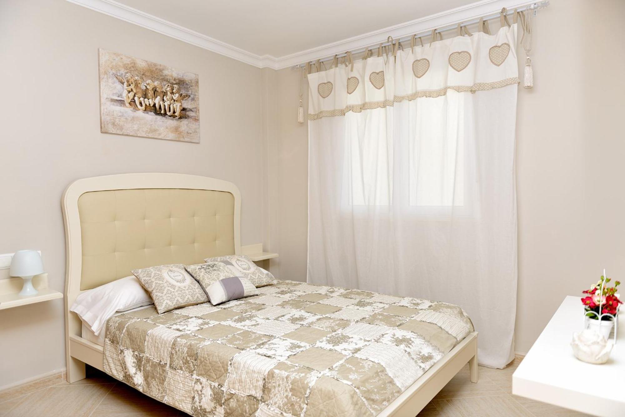 Aparthotel Ola Blanca Cala de Finestrat Quarto foto